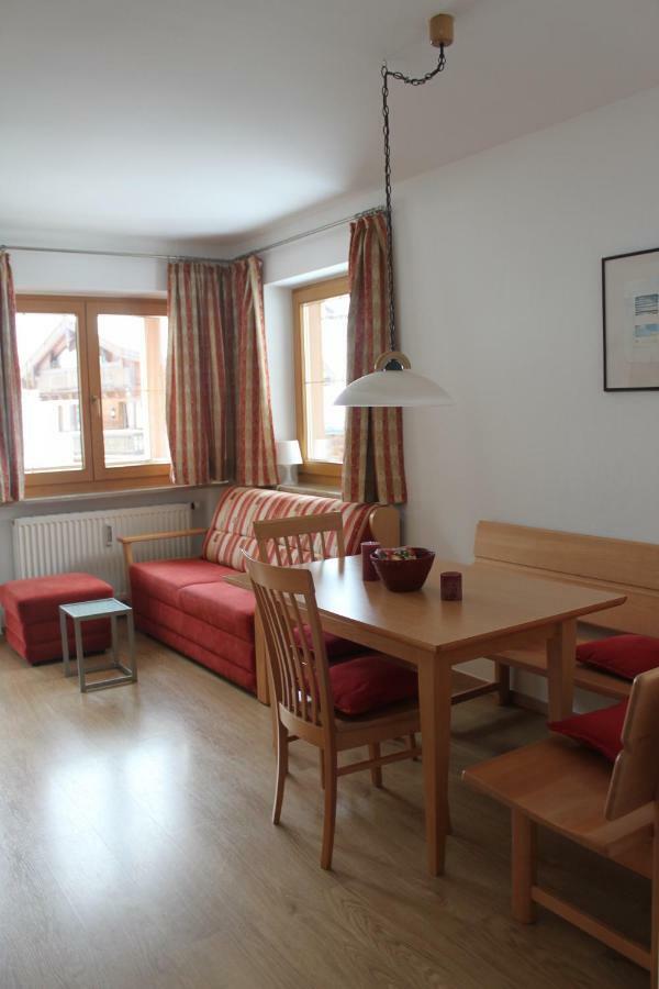 Ferienwohnungen Am Dorfplatz Konigsleiten Extérieur photo