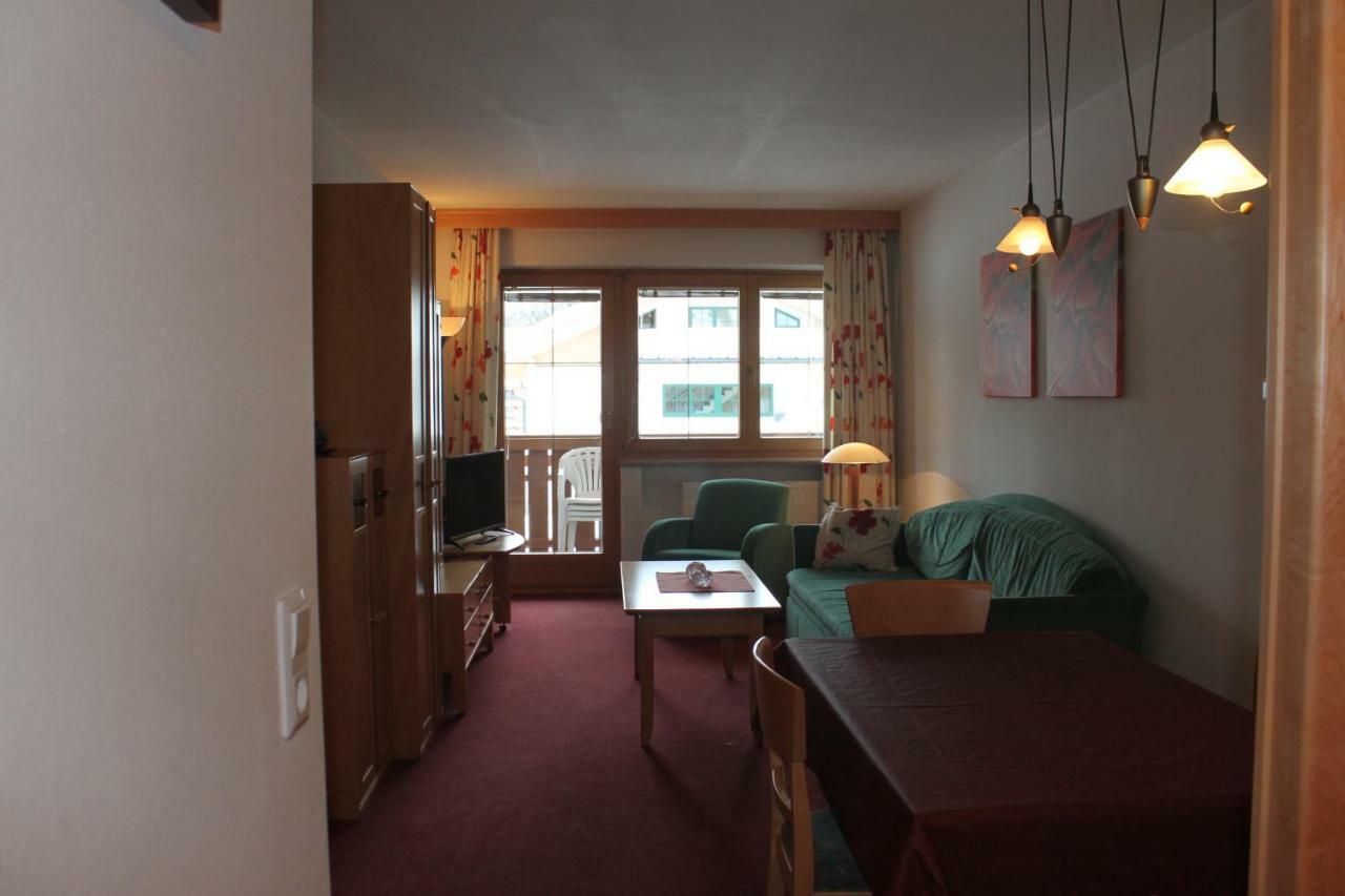 Ferienwohnungen Am Dorfplatz Konigsleiten Extérieur photo